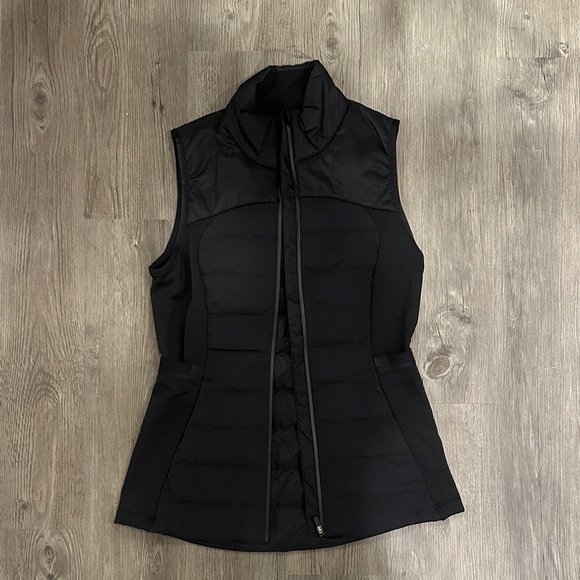 lululemon athletica Jackets & Blazers - Lululemon Athletica Black Puffer Vest